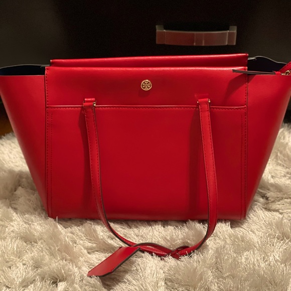 Tory Burch Handbags - Tory Burch Emerson bag